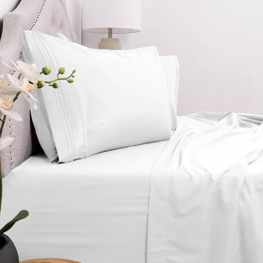 4 Piece Brushed Microfiber 1800 Bedding Bed Sheets Set (King, White)